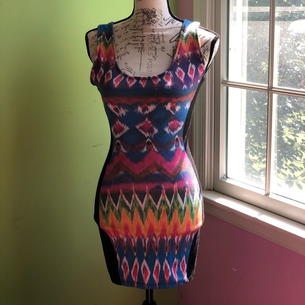 Colorful Bodycon Dress - Picture 2 of 4